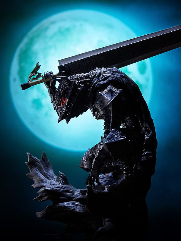 FIGURA GUTS BERSERK EN ARMADURA 28 CM POP UP PARADE L